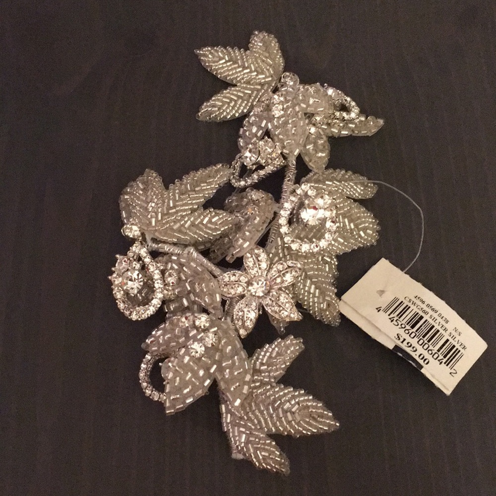 NWT Floral Rhinestone Hair Clip Beads Silver